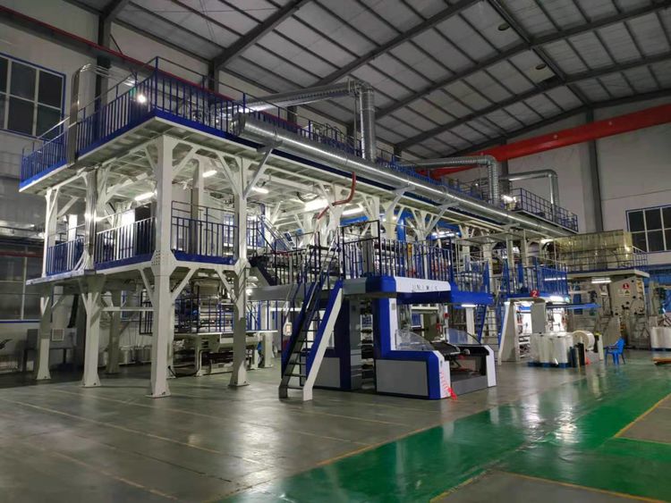 多功能拉伸膜三號(hào)線(xiàn)順利試機(jī),助力公司大發(fā)展